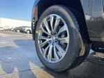 Black[Onyx Black] 2024 GMC Yukon Left Front Rim and Tire Photo in Edmonton AB