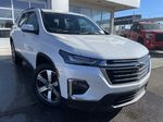 White[Iridescent Pearl Tricoat] 2024 Chevrolet Traverse LT True North Primary Photo in Calgary AB