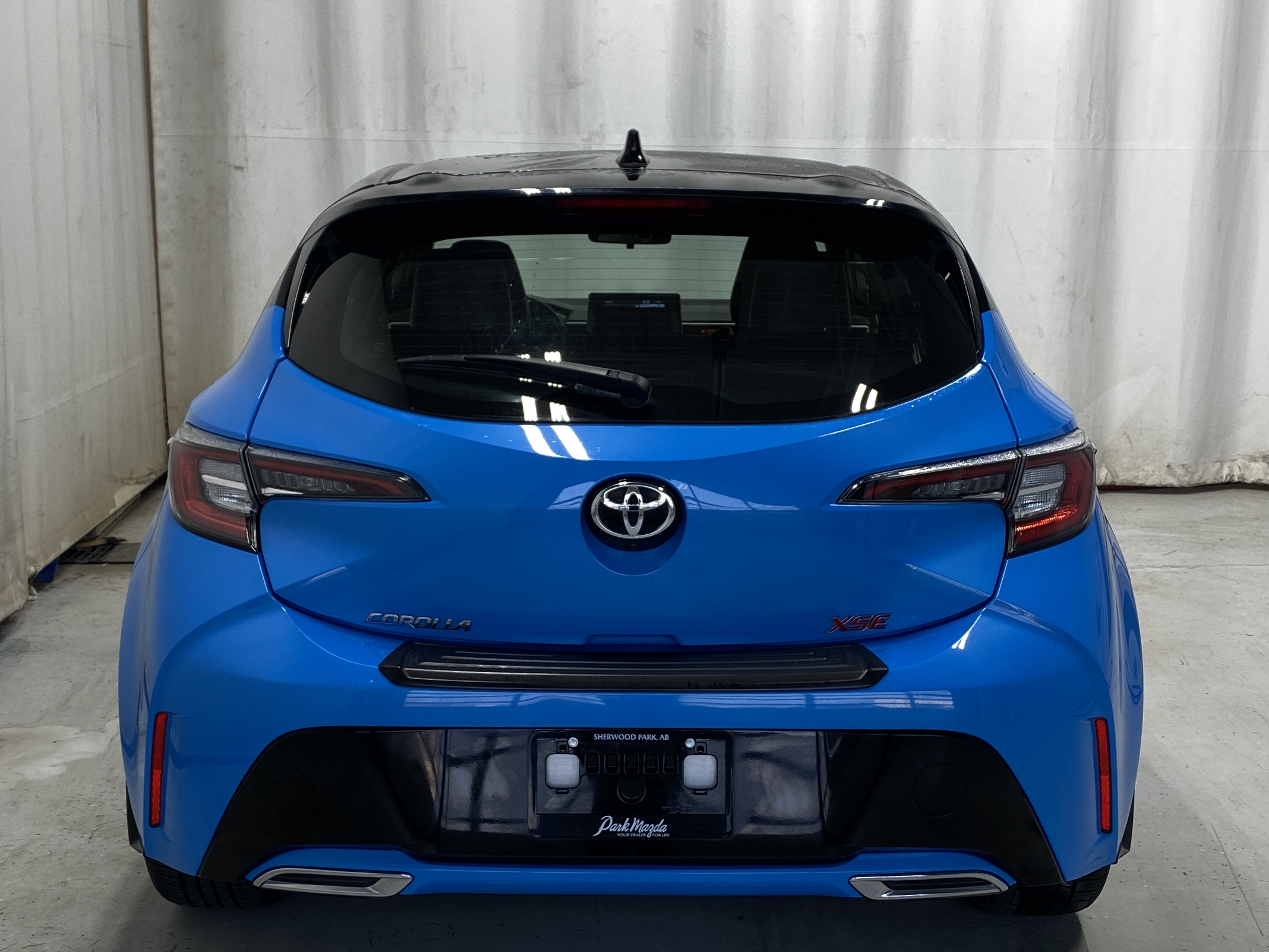 2021 Toyota Corolla Hatchback XSE | Edmonton Motor Dealer Association ...