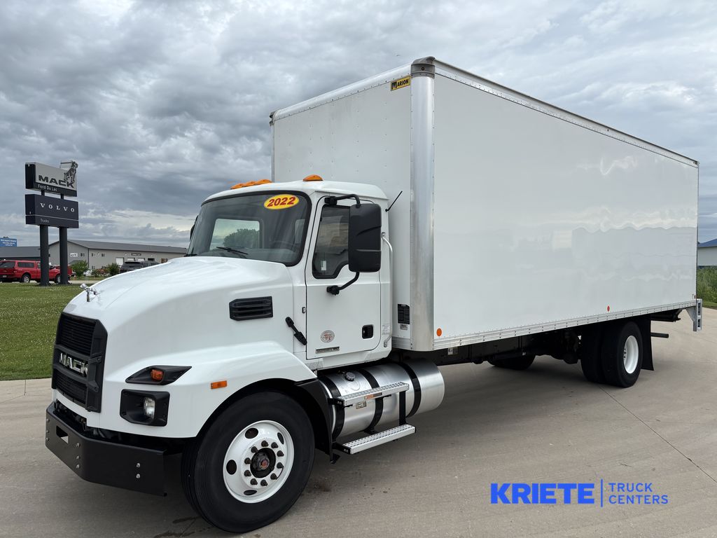  2022 MACK MD642