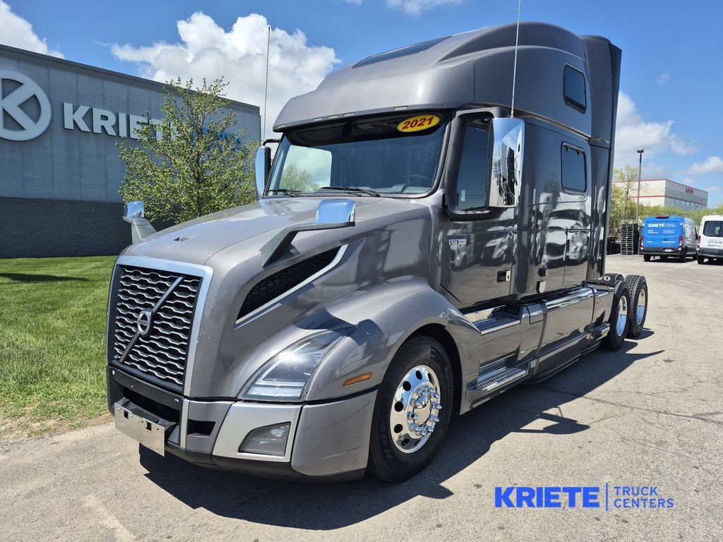 Image of 2021 VOLVO VNL64T860