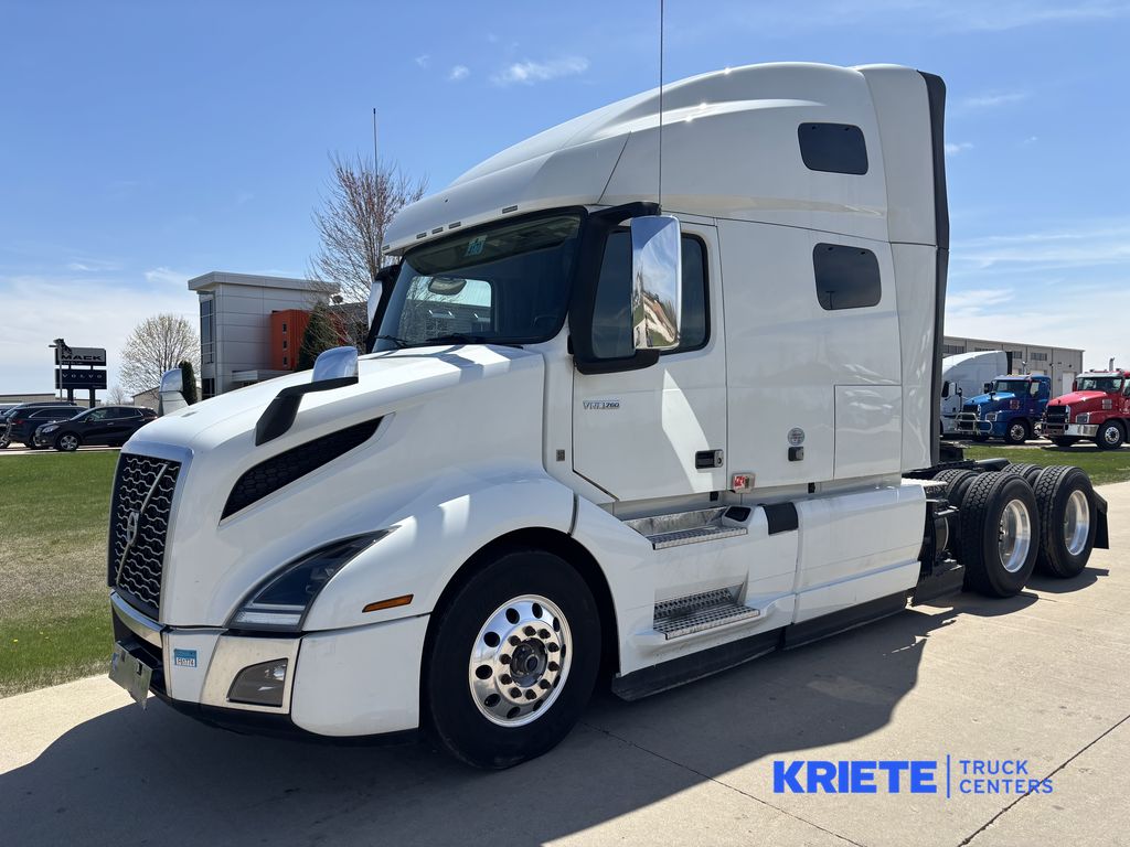  2022 VOLVO VNL64T760