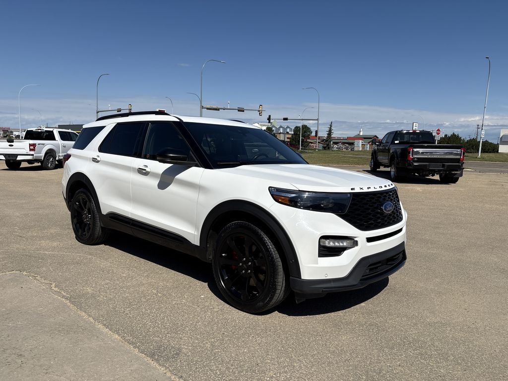 White[Star White Metallic Tri-Coat] 2022 Ford Explorer