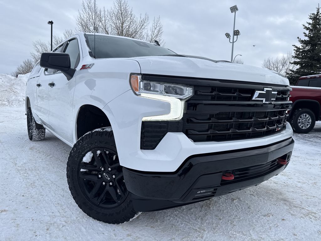 Chevrolet Silverado 1500 LT Trail Boss Crew Cab 4WD 2023