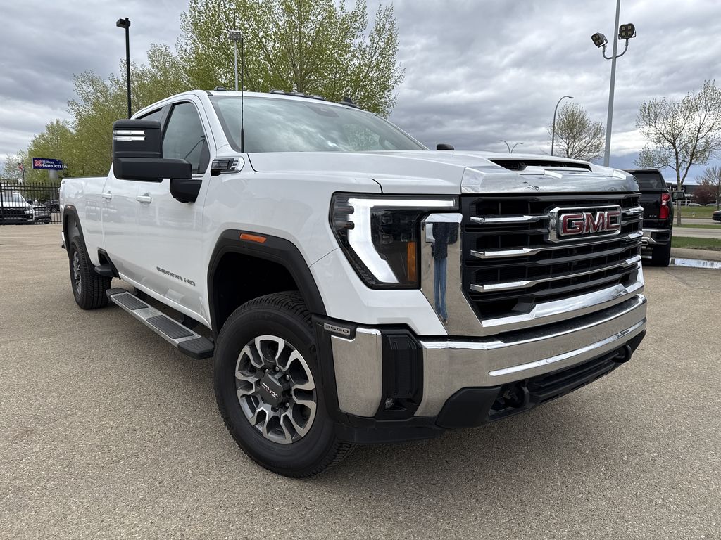 2025 GMC Sierra 3500HD SLE Crew Cab 4WD