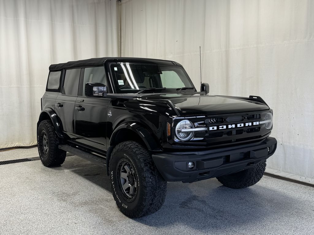 Black 2022 Ford Bronco SUV / Crossover Four-Wheel Drive Automatic