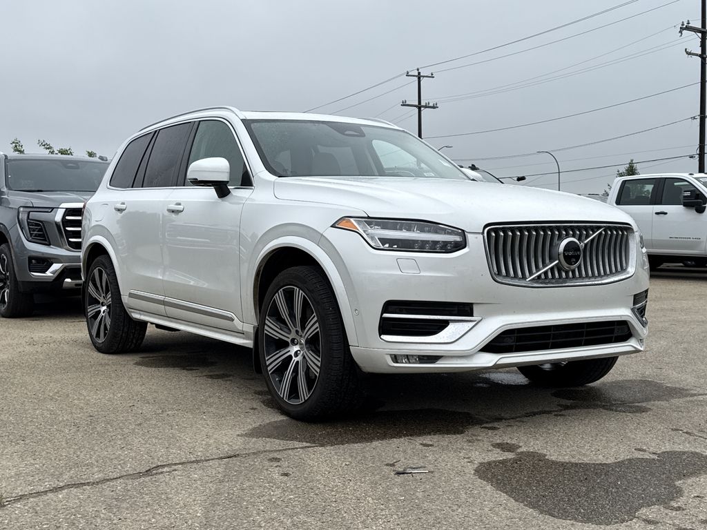 2025 Volvo XC90 B6 Ultra Bright Theme 7-Passenger AWD