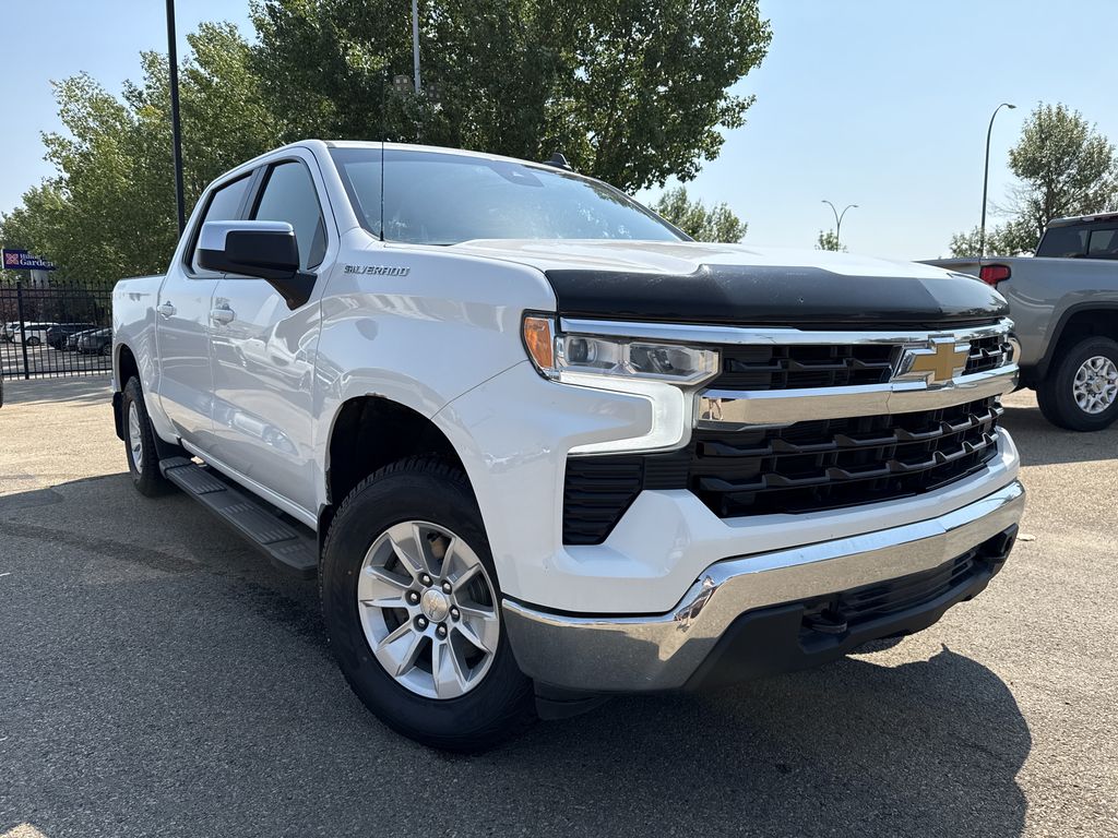 2022 Chevrolet Silverado 1500 LT Crew Cab 4WD