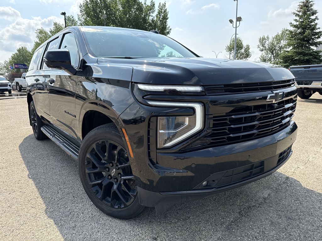 2025 Chevrolet Suburban RST 4WD