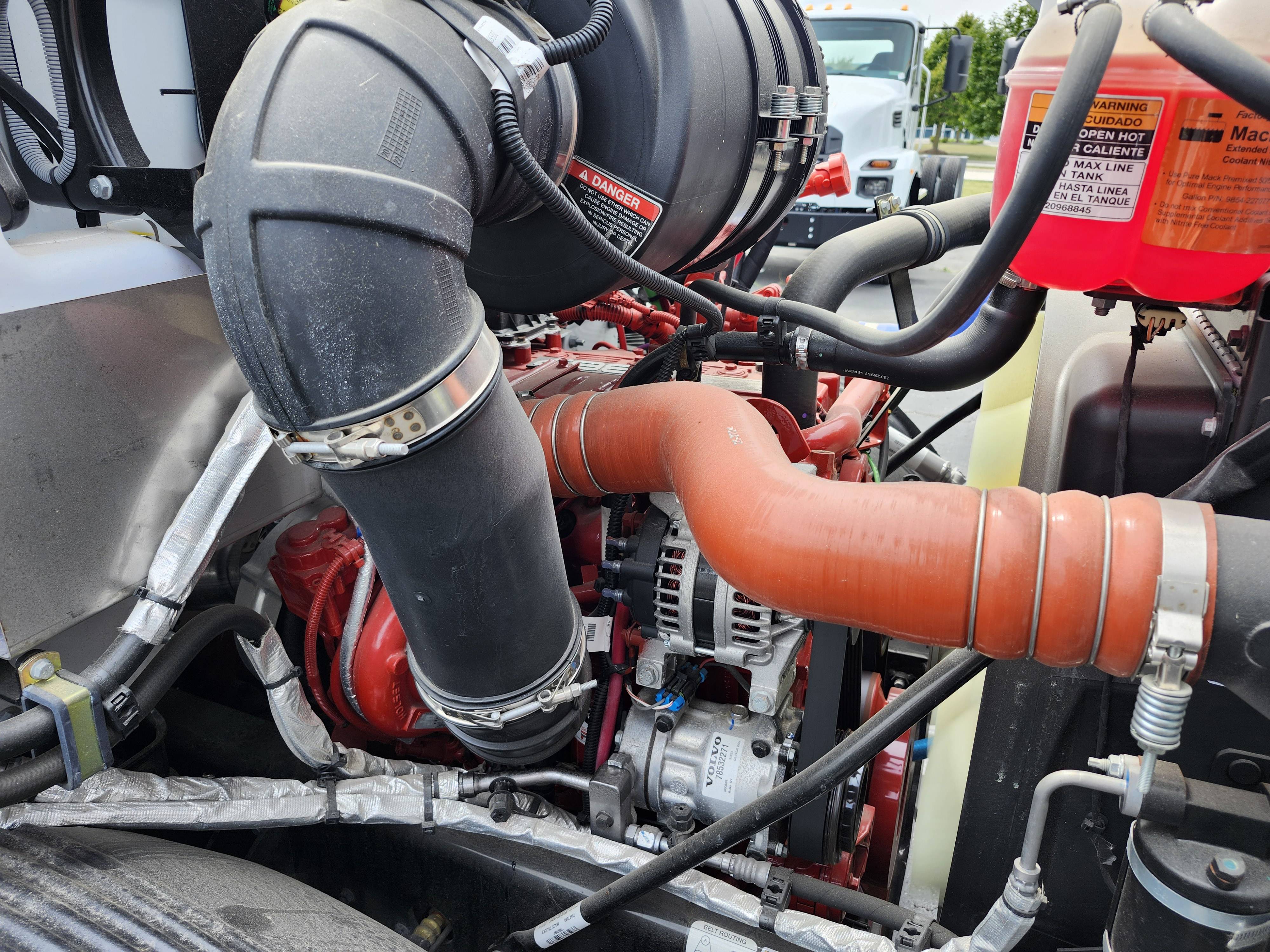 Slide images of 2026 MACK MD642