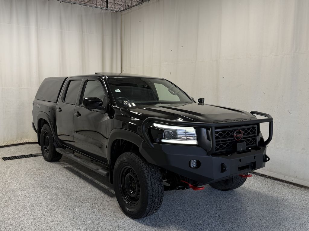 2024 Nissan Frontier PRO-4X Crew Cab 4WD