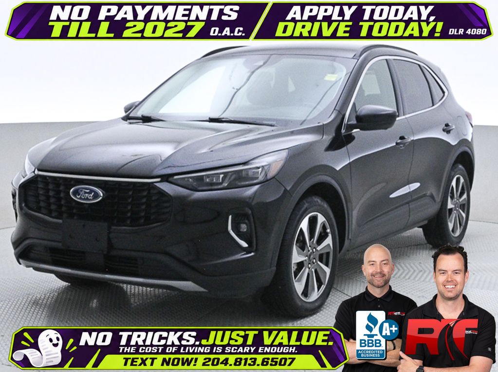  2023 Ford Escape Platinum AWD   