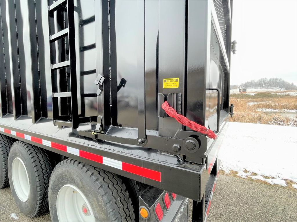 Slide images of 2023 Cross Country 533SH Scrap Hauler Trailer