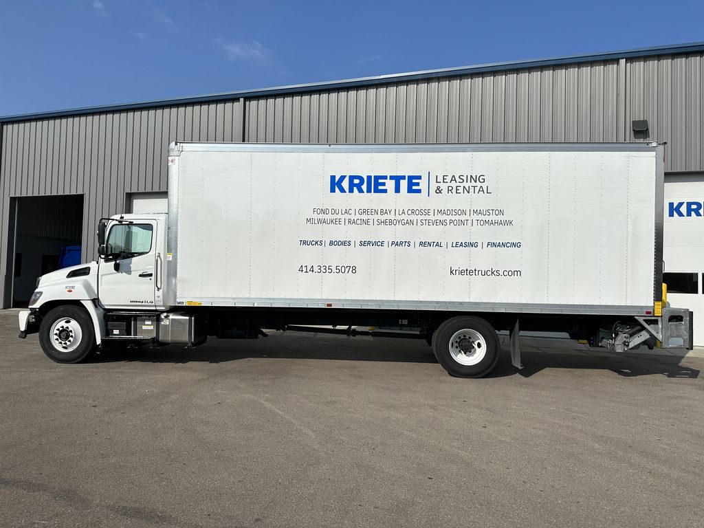 Slide images of Box Truck Rentals 
