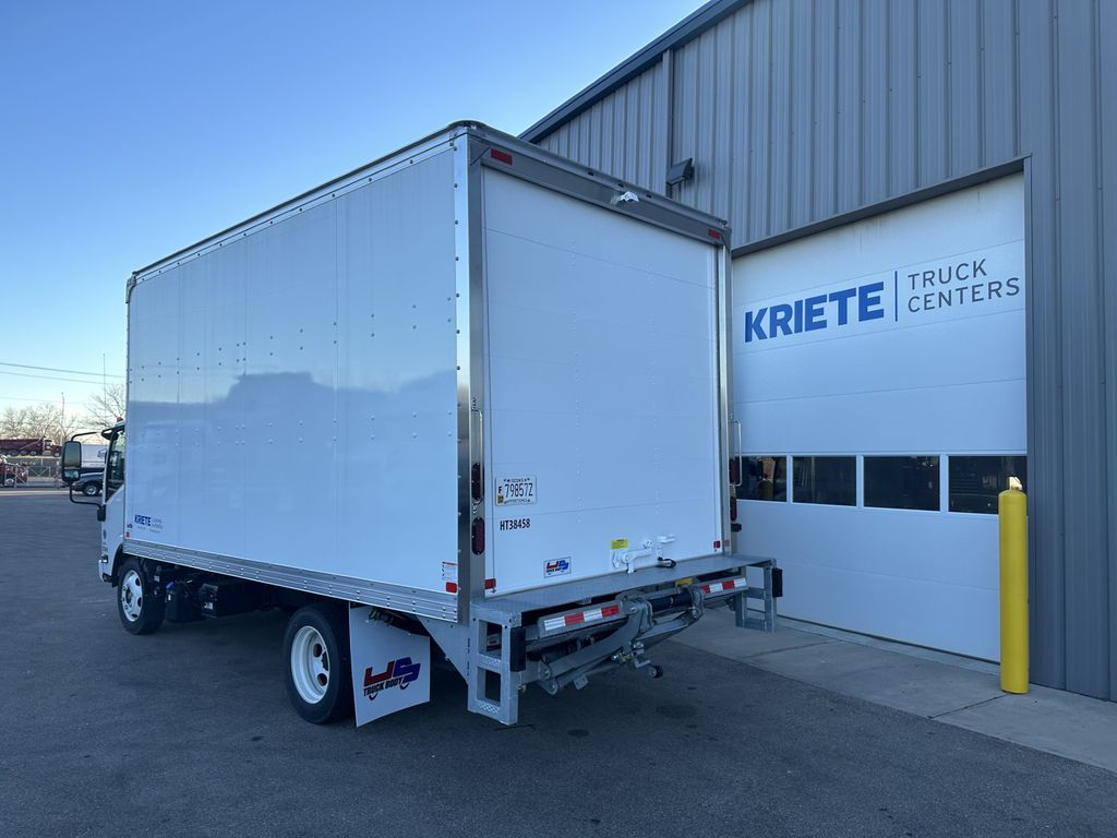 Slide images of Box Truck Rentals 