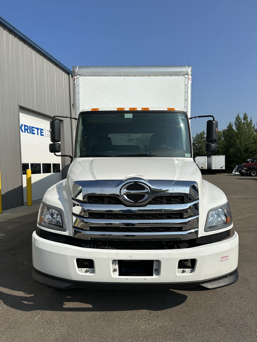 Slide images of Box Truck Rentals 