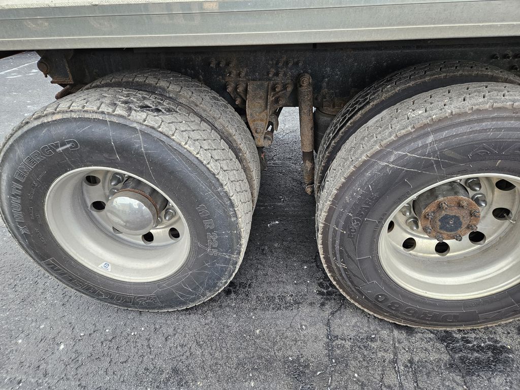 Slide images of 2020 MACK GR64B