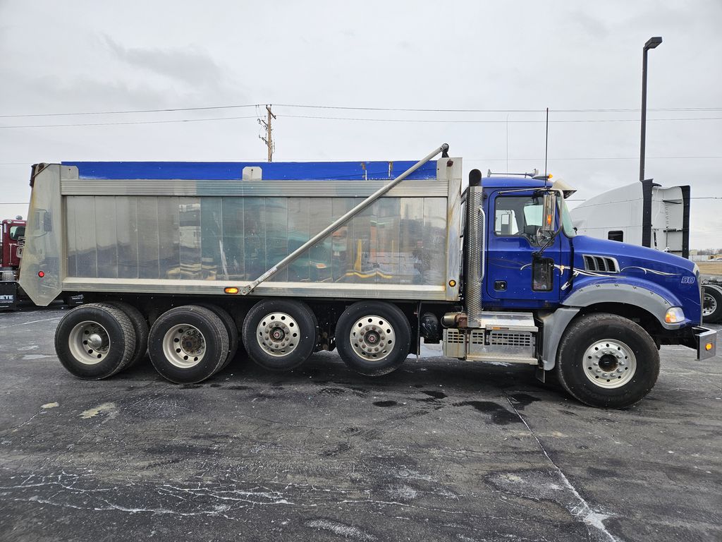 Slide images of 2020 MACK GR64B