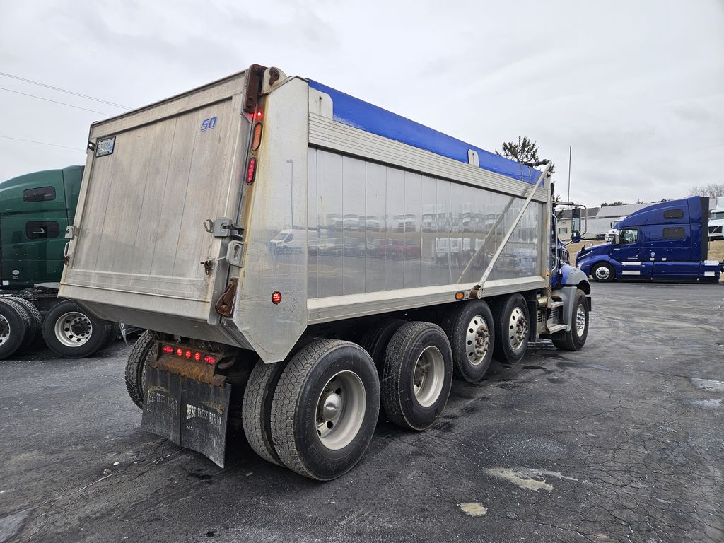 Slide images of 2020 MACK GR64B