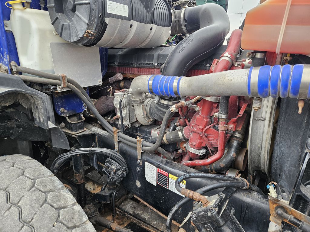 Slide images of 2020 MACK GR64B