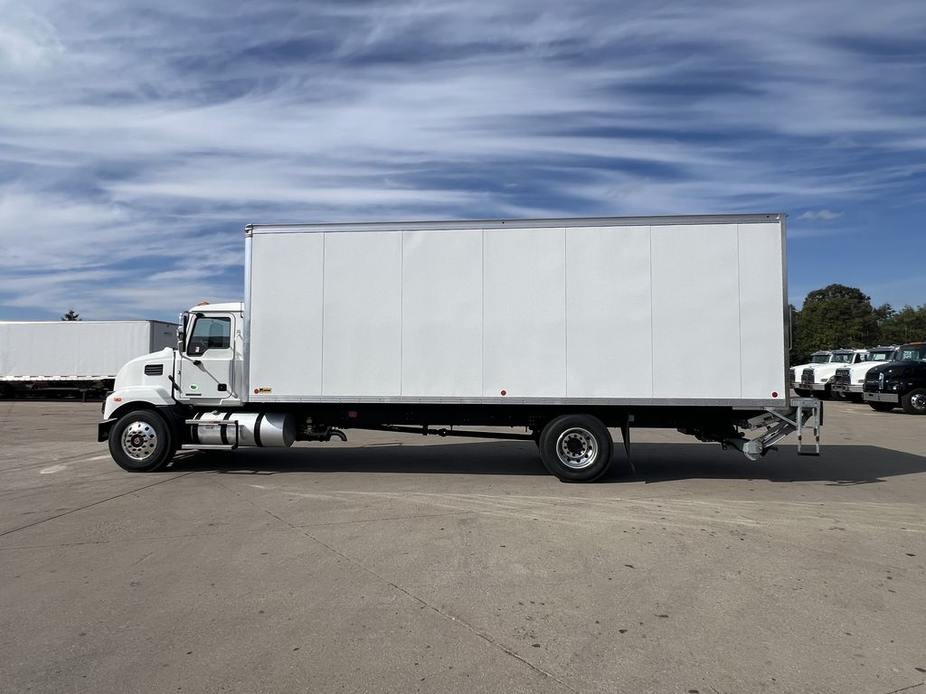 Slide images of 2025 MACK MD642