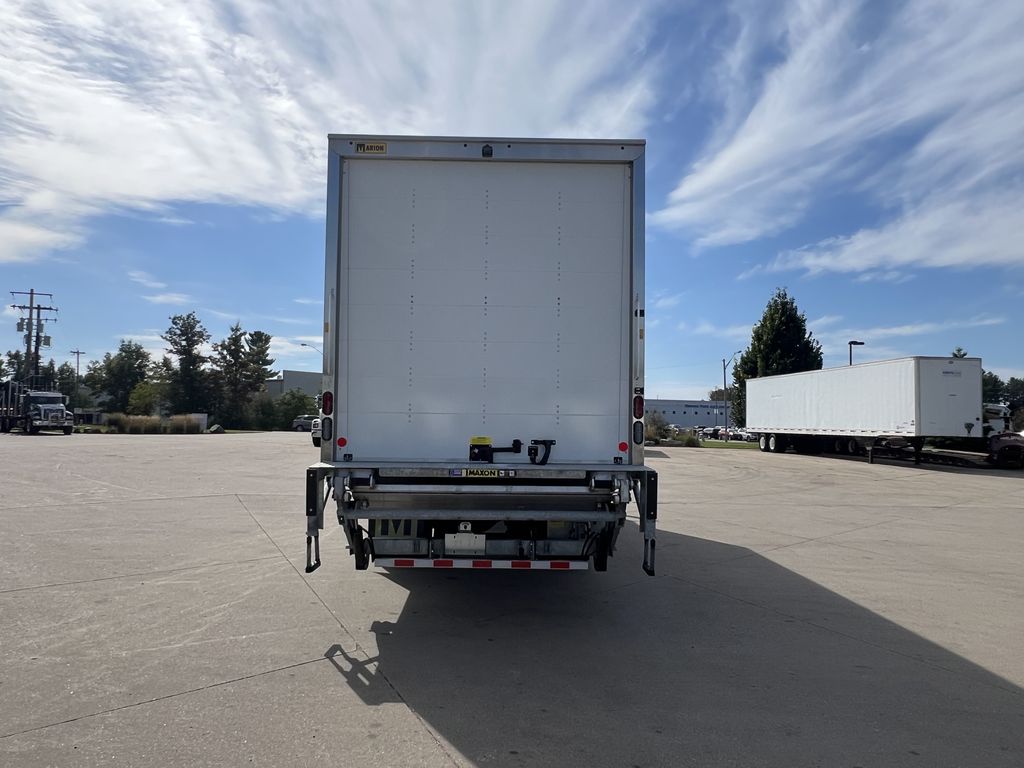 Slide images of 2025 MACK MD642