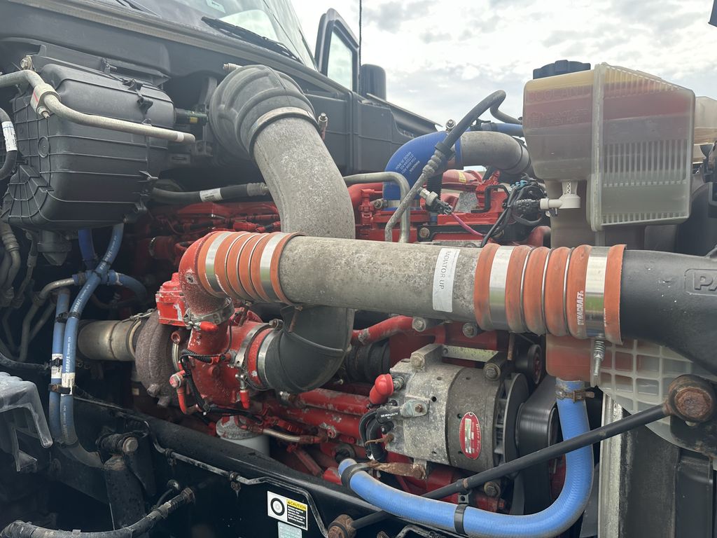 Slide images of 2020 KENWORTH T680