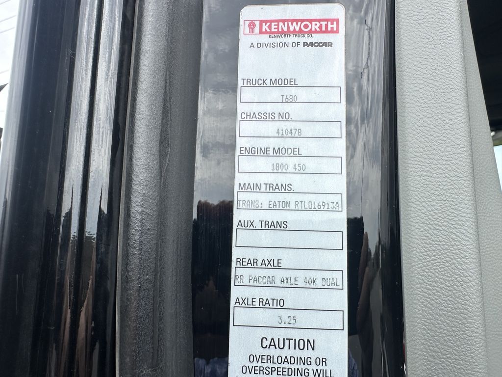 Slide images of 2020 KENWORTH T680