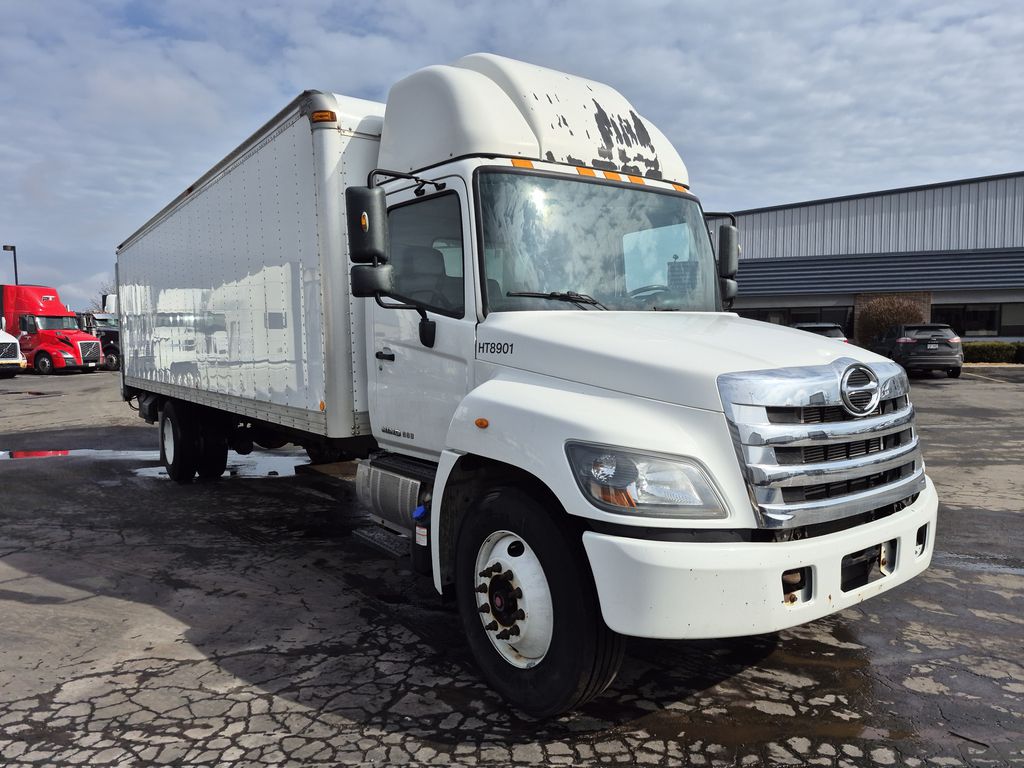 Slide images of 2018 HINO 338