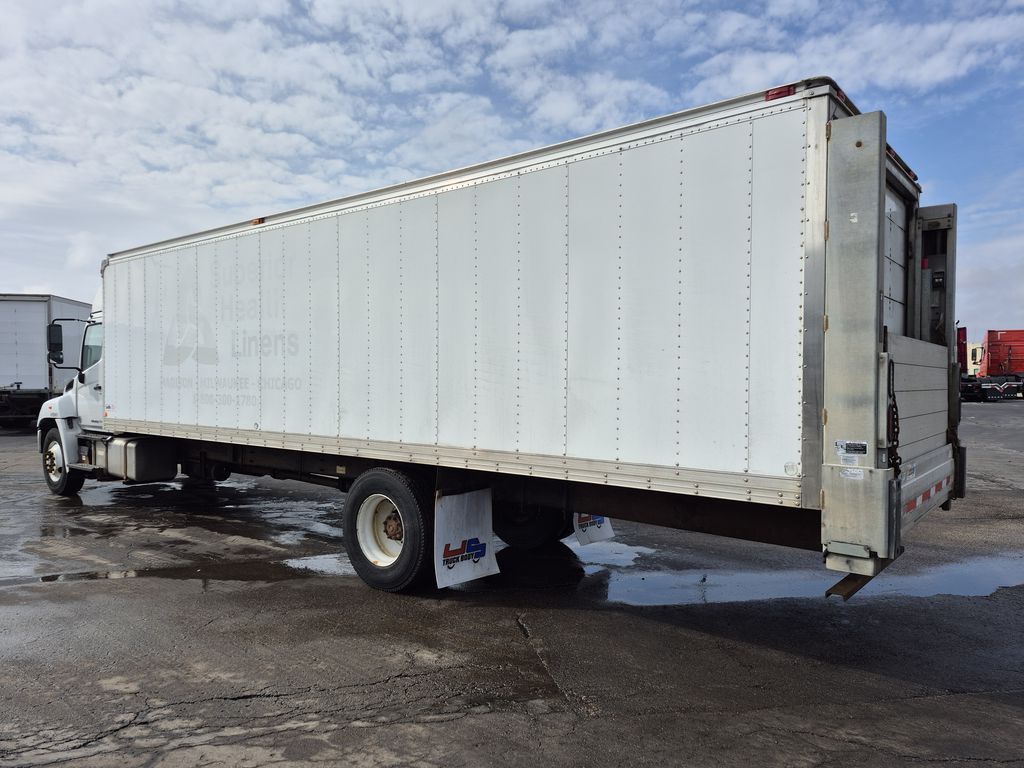 Slide images of 2018 HINO 338