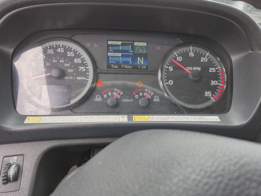 Slide images of 2019 HINO 338