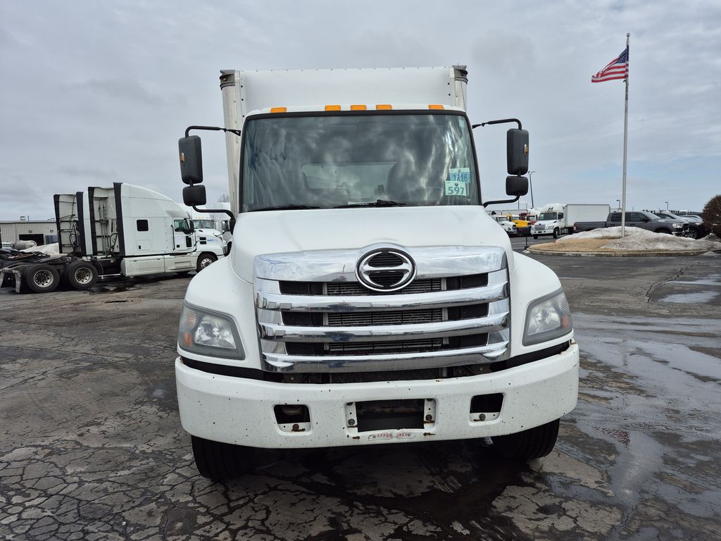 Slide images of 2019 HINO 338