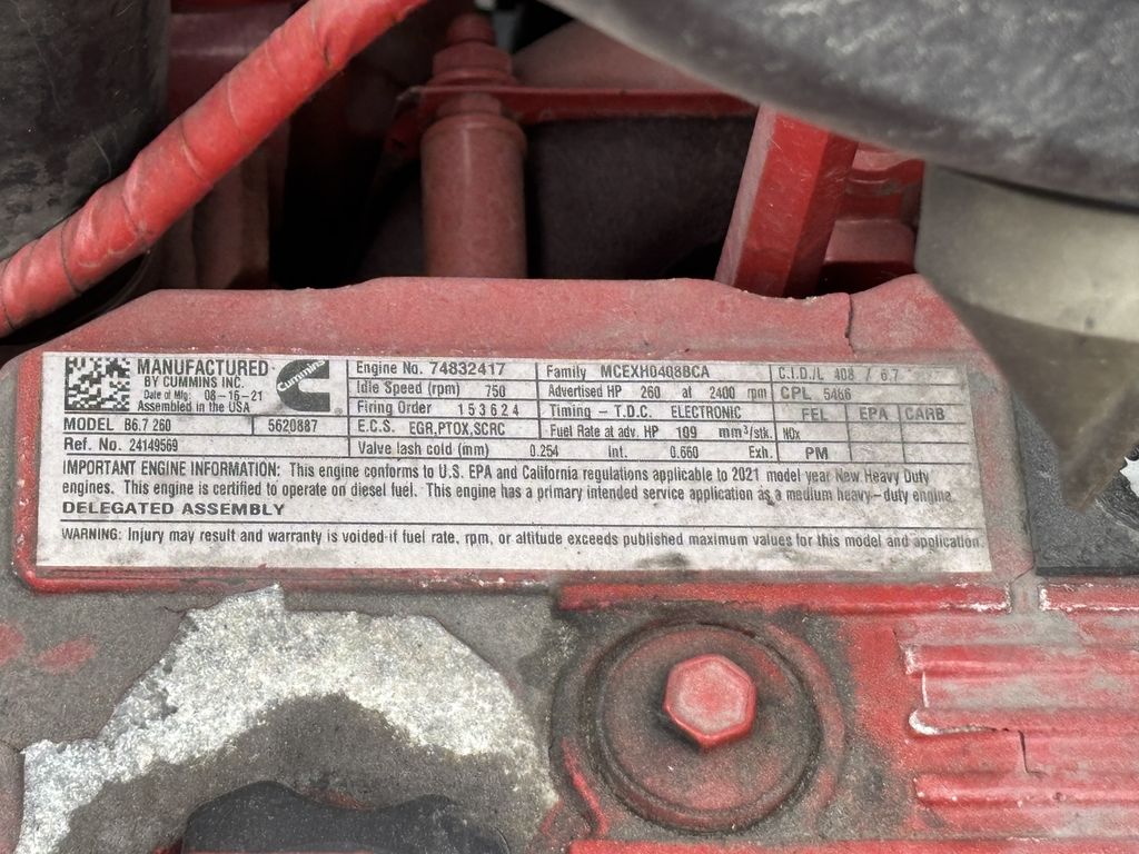 Slide images of 2022 MACK MD642