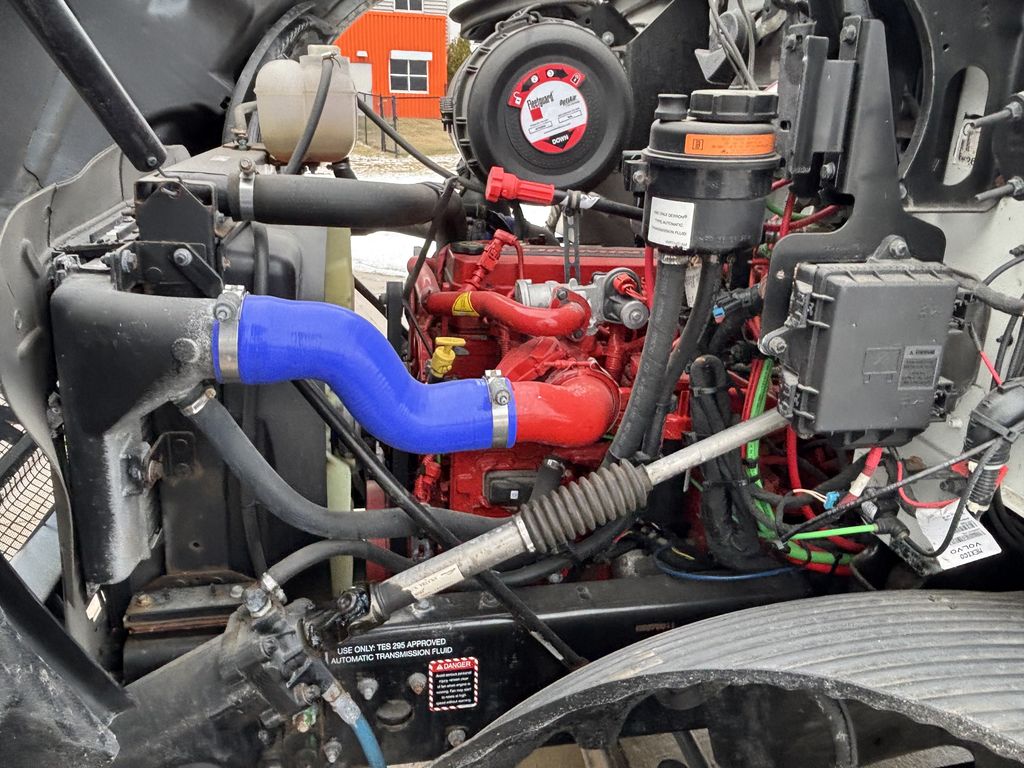 Slide images of 2021 MACK MD742