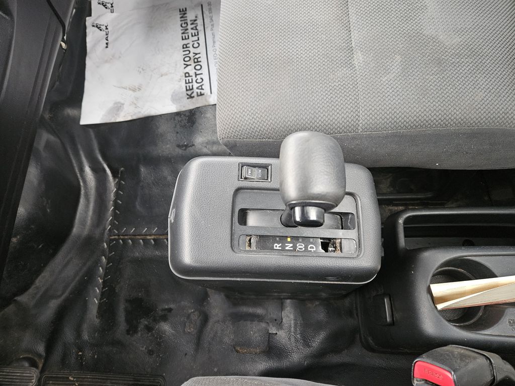Slide images of 2019 HINO 338