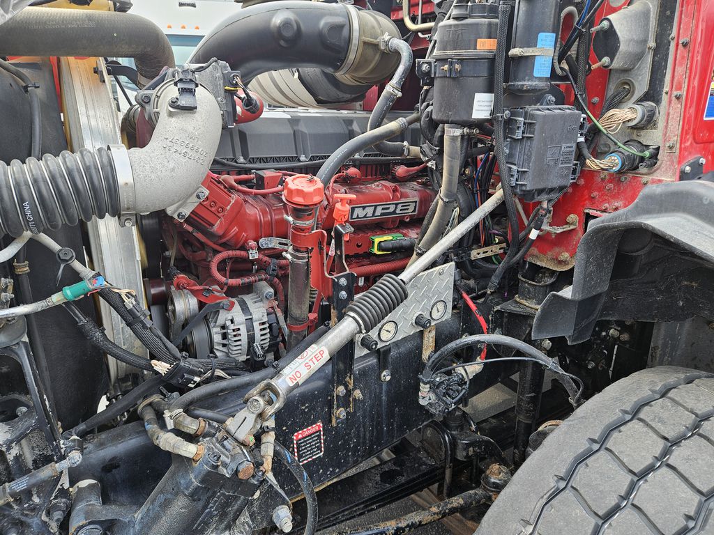 Slide images of 2020 MACK GRANITE