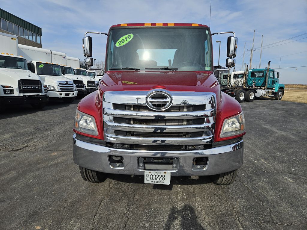Slide images of 2019 HINO 268A