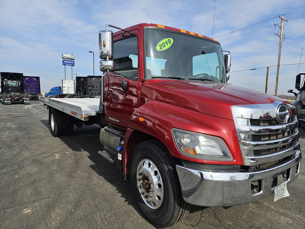 Slide images of 2019 HINO 268A