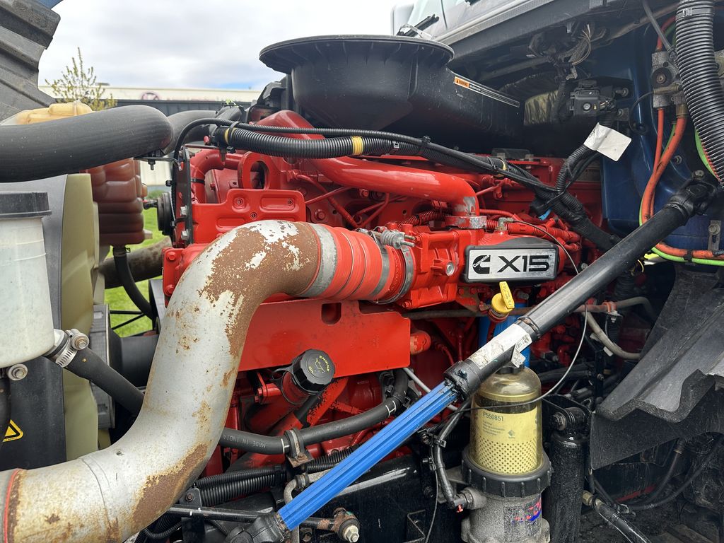 Slide images of 2023 INTERNATIONAL LT62F