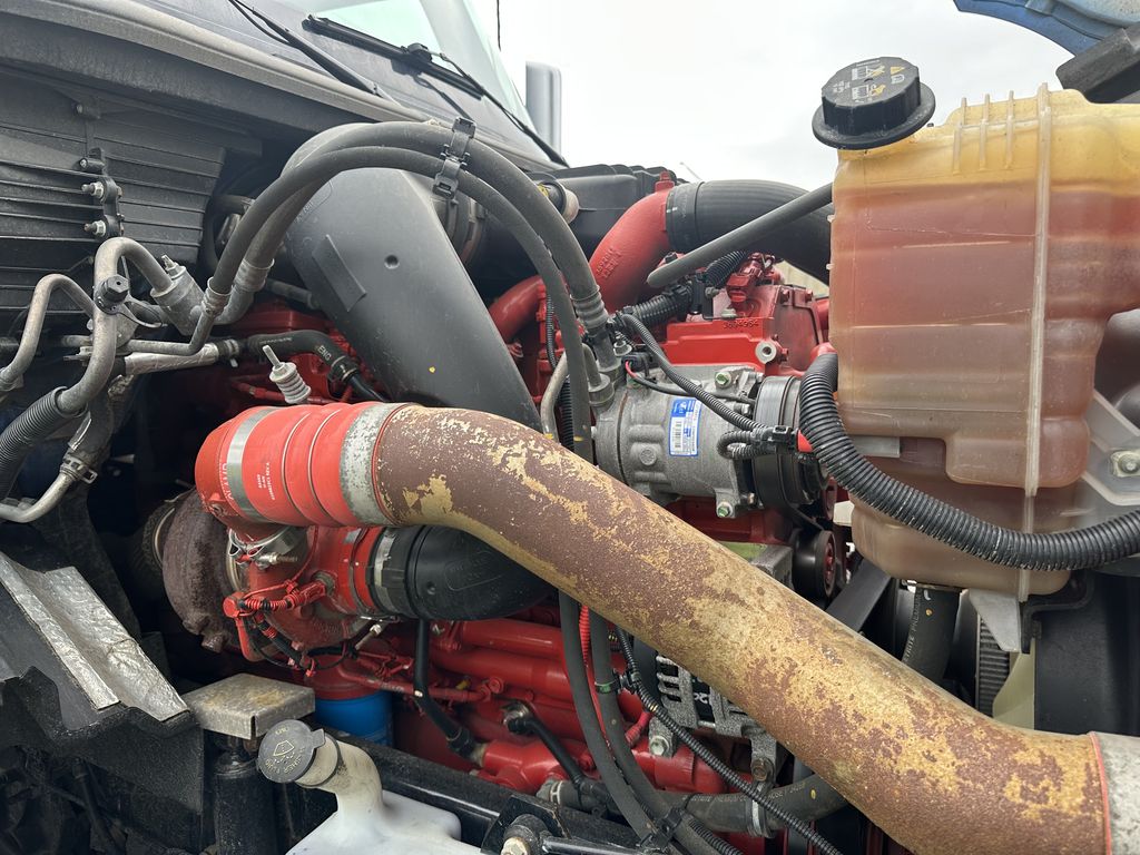 Slide images of 2023 INTERNATIONAL LT62F