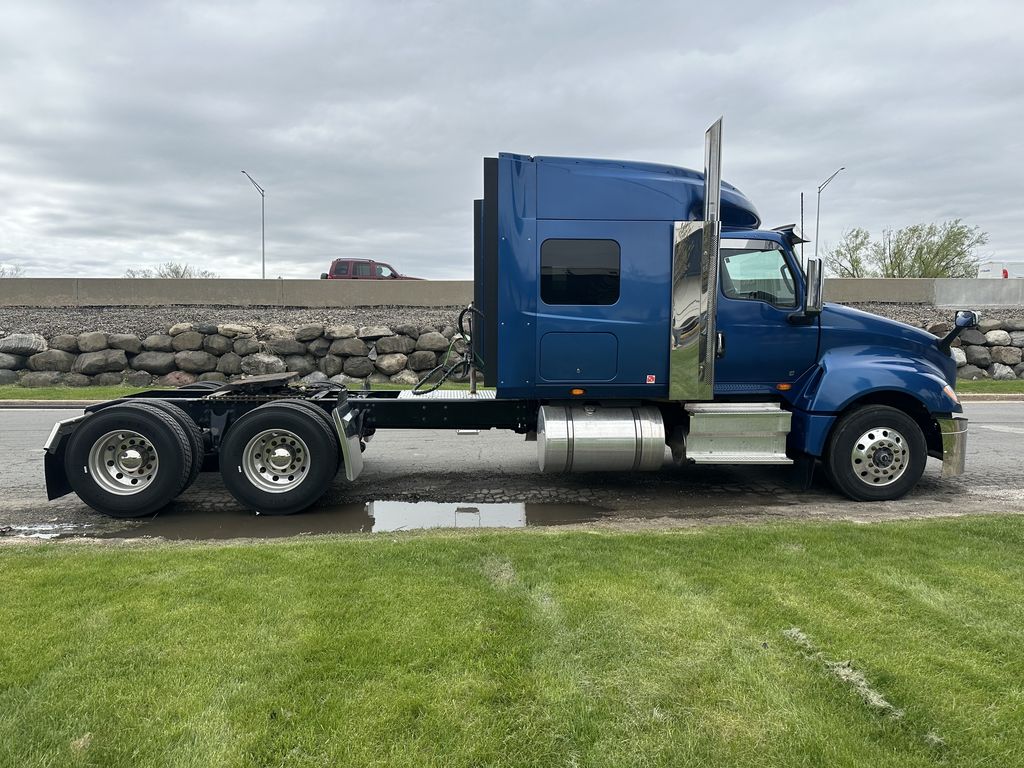 Slide images of 2023 INTERNATIONAL LT62F