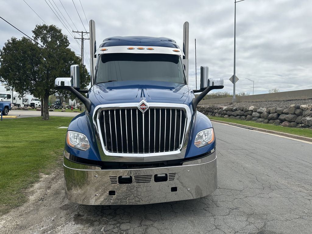 Slide images of 2023 INTERNATIONAL LT62F