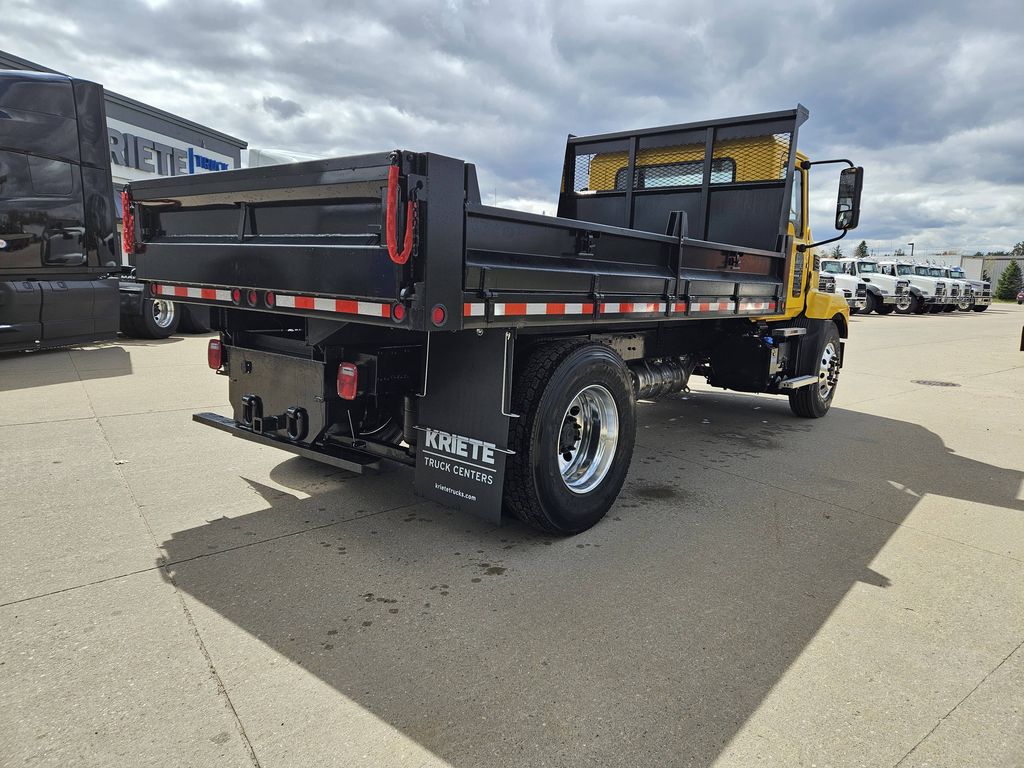 Slide images of 2025 MACK MD642