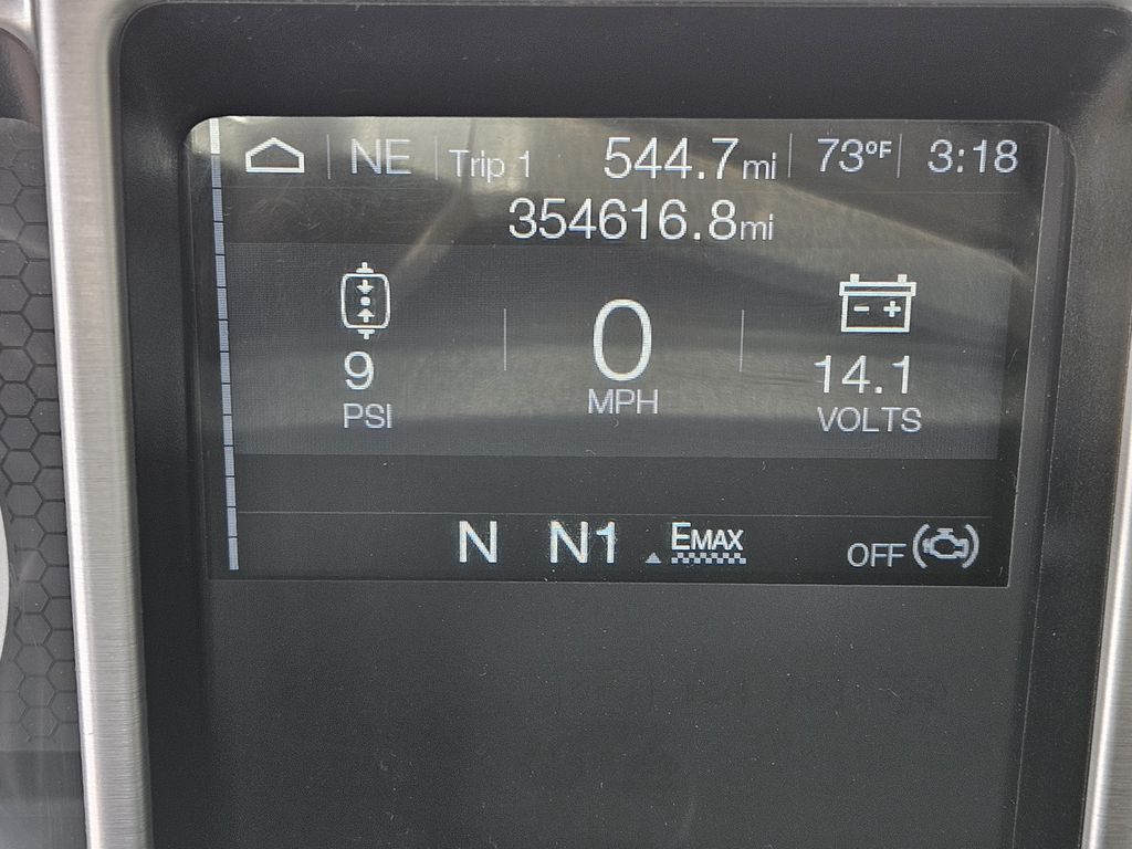 Slide images of 2021 MACK PI64T