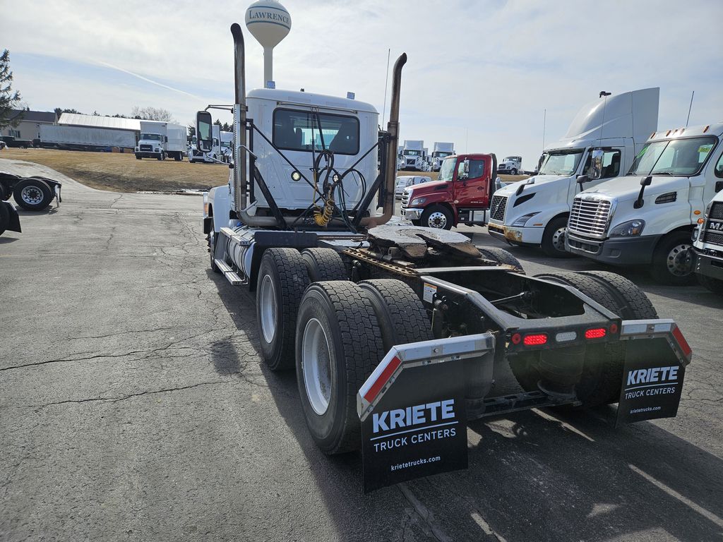 Slide images of 2021 MACK PI64T