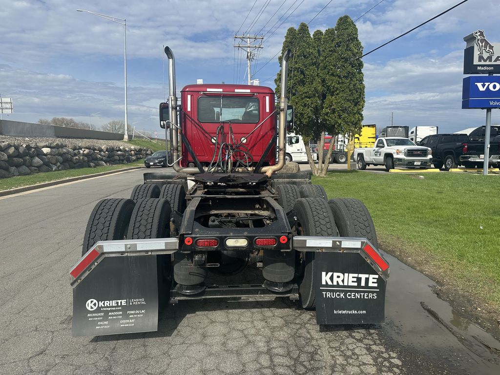 Slide images of 2019 MACK PI64T