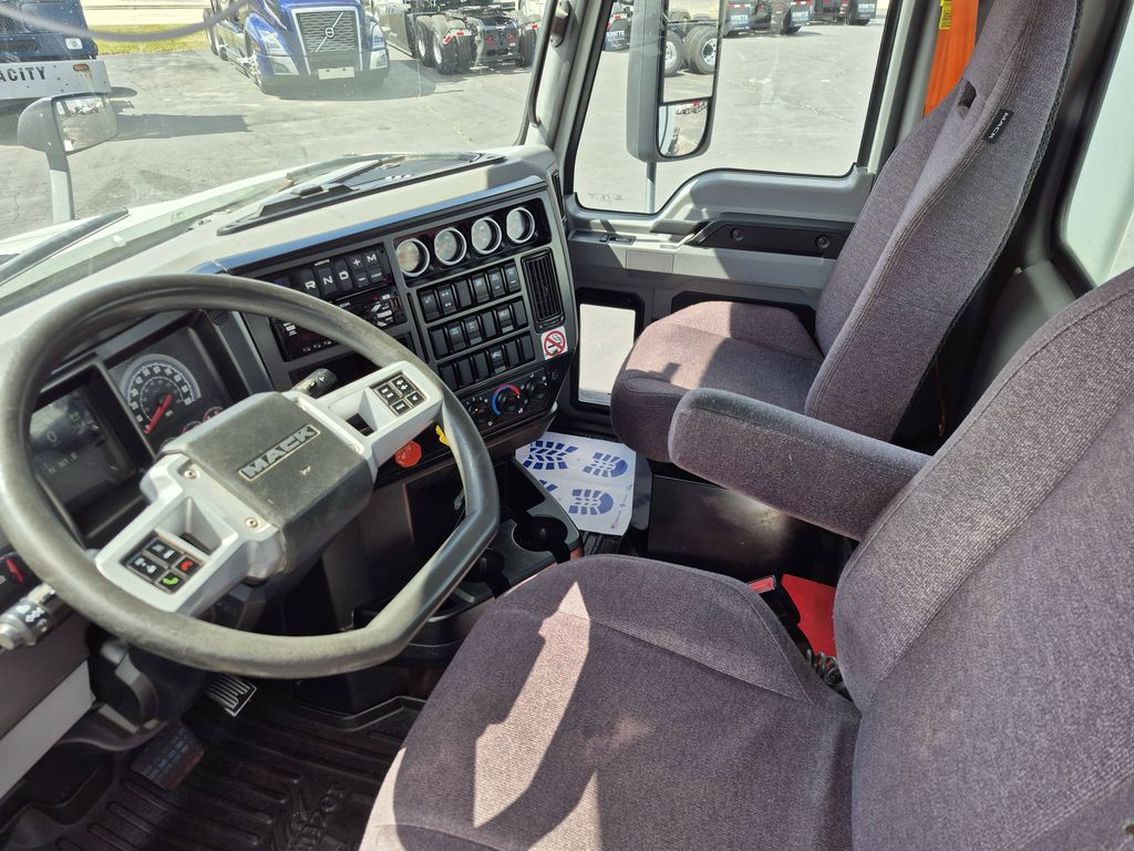 Slide images of 2020 MACK AN64T DC
