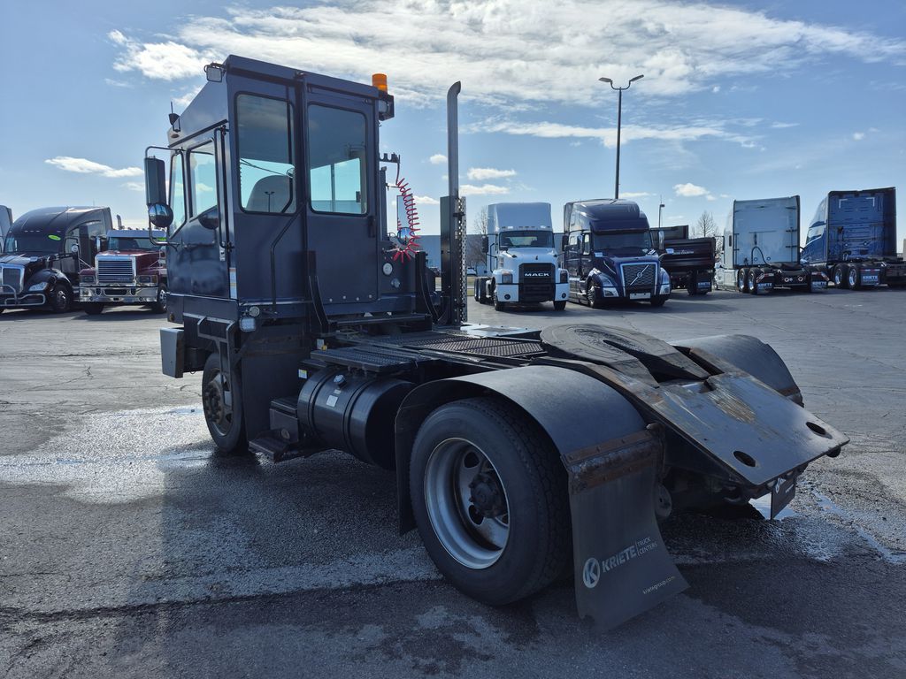 Slide images of 2021 CAPACITY TJ500DR