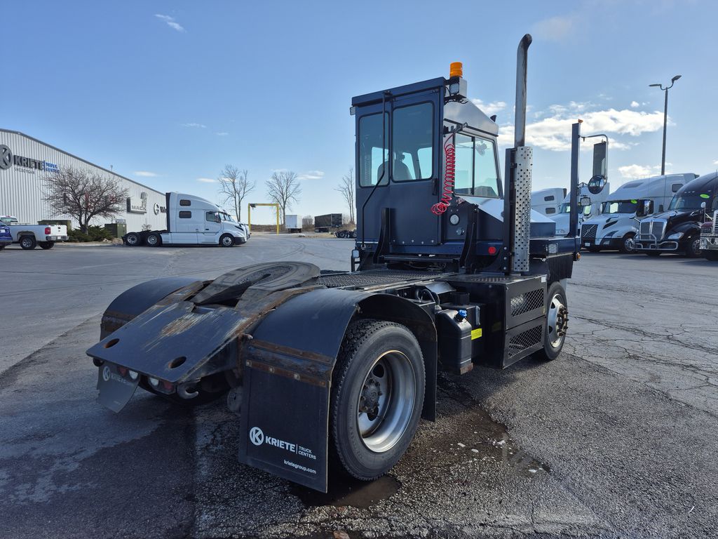Slide images of 2021 CAPACITY TJ500DR