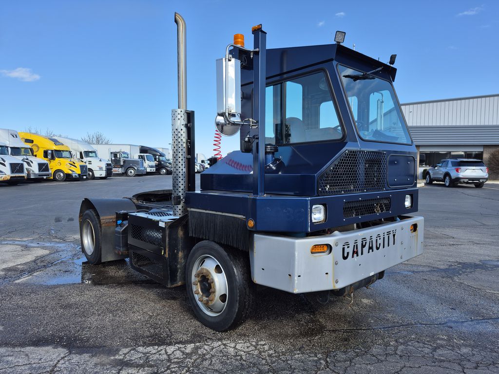 Slide images of 2021 CAPACITY TJ500DR